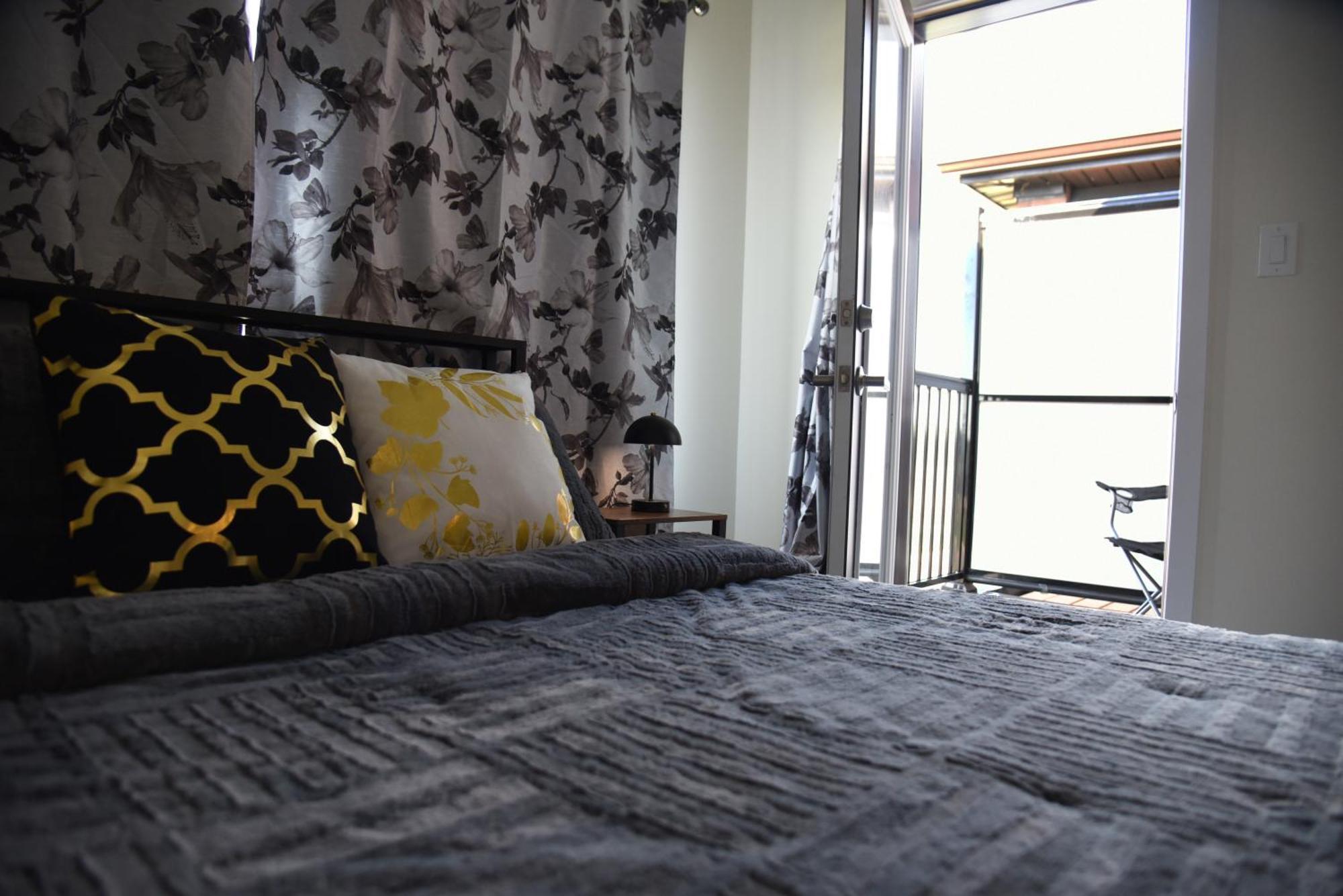 Have Whole House To Yourself Thorold Экстерьер фото